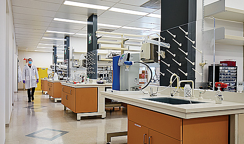 Skender recently completed the build-out for Exicure’s lab and office spaces at 2430 N. Halsted in Chicago, which was redeveloped from a medical research facility.