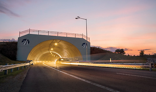 The American  Center for Mobility in Michigan is a 500-acre proving ground for the testing + 
validation and product + standards development related to connected and automated vehicles.